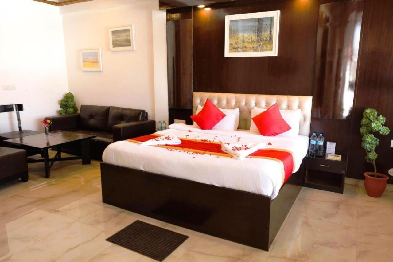 Surbee Resort Mussoorie Eksteriør billede