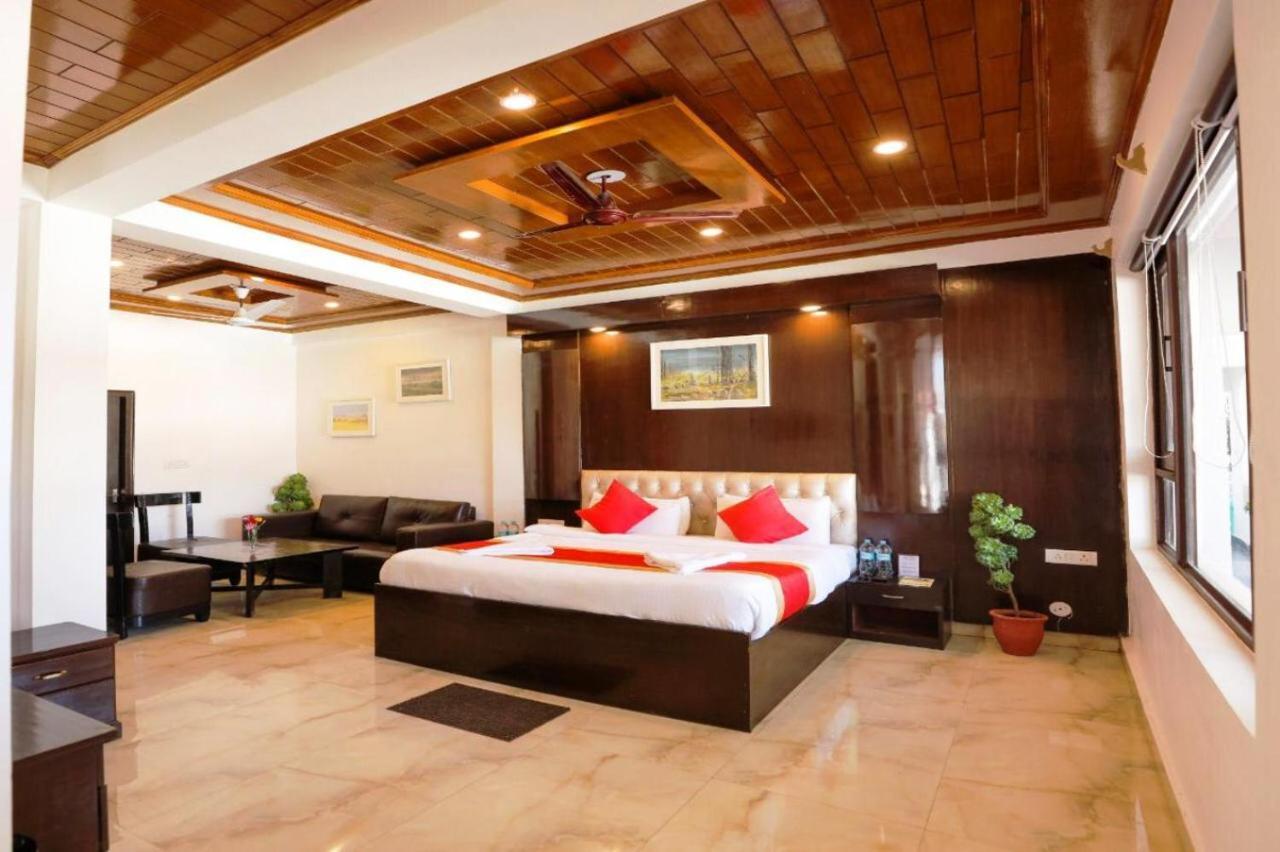 Surbee Resort Mussoorie Eksteriør billede