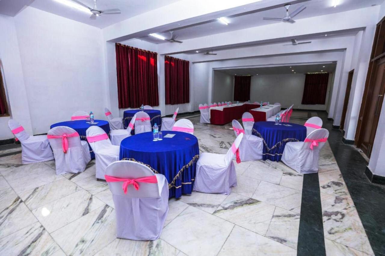 Surbee Resort Mussoorie Eksteriør billede